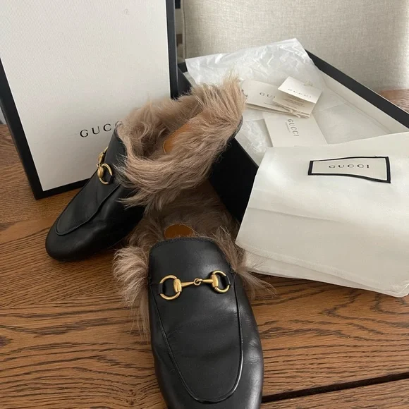 Gucci Black Leather Fur-Lined Loafers - Picture 1 of 4
